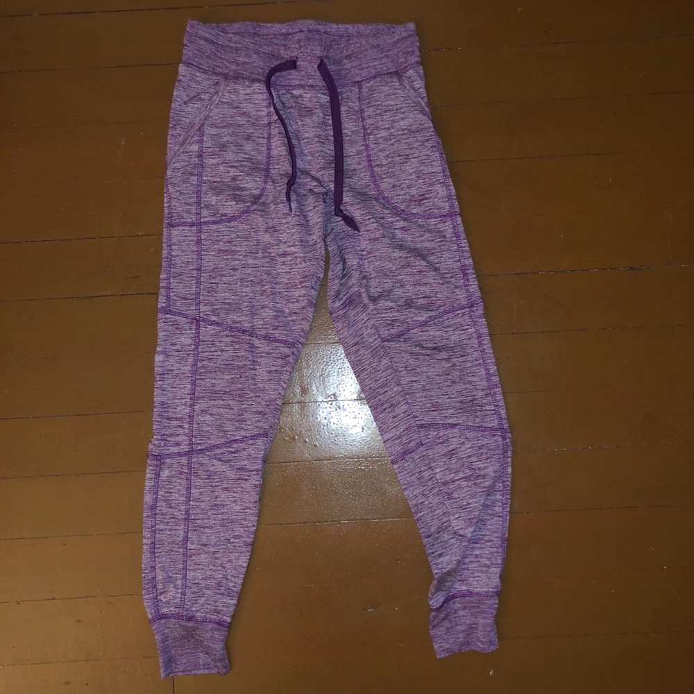 PURPLE STRETCHY SPORT LEGGINGS